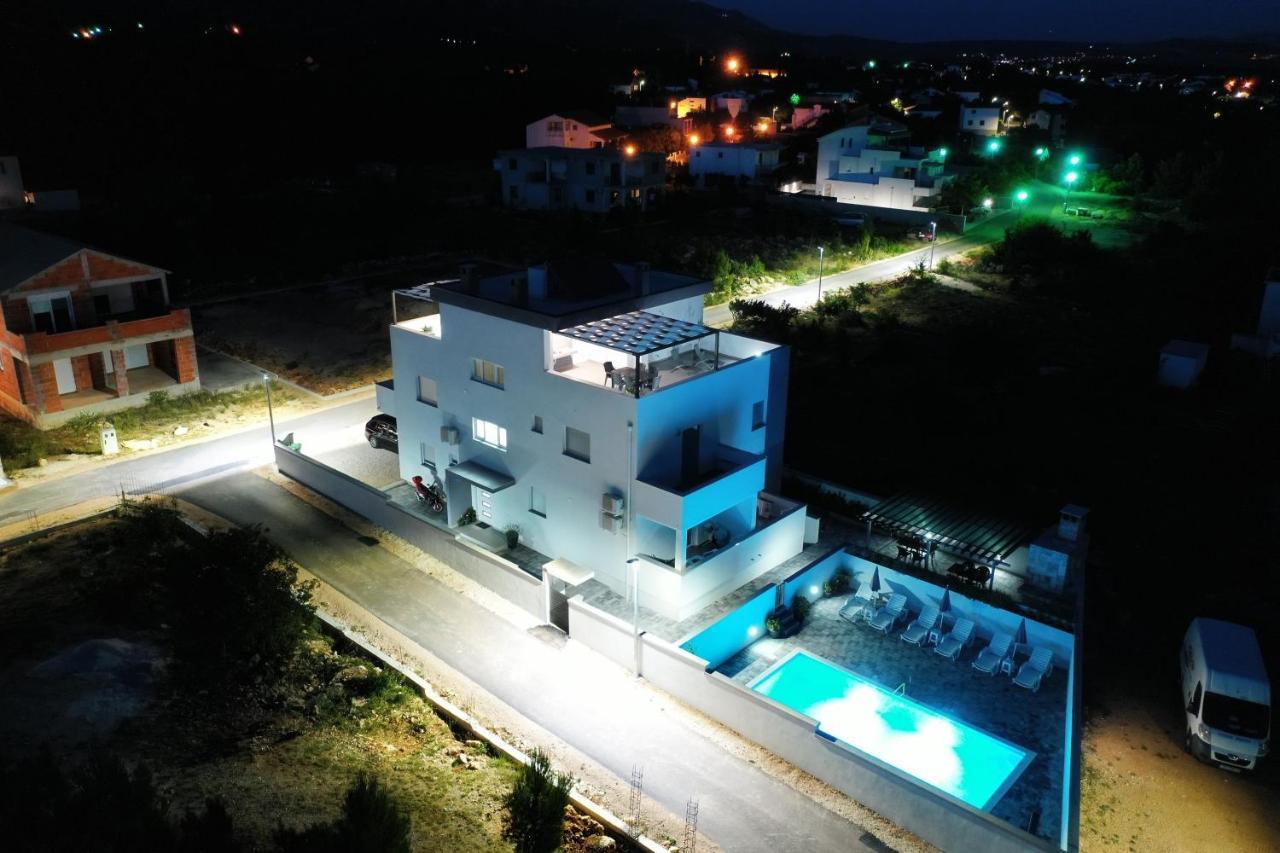 Villa Silver Starigrad Paklenica Exterior photo