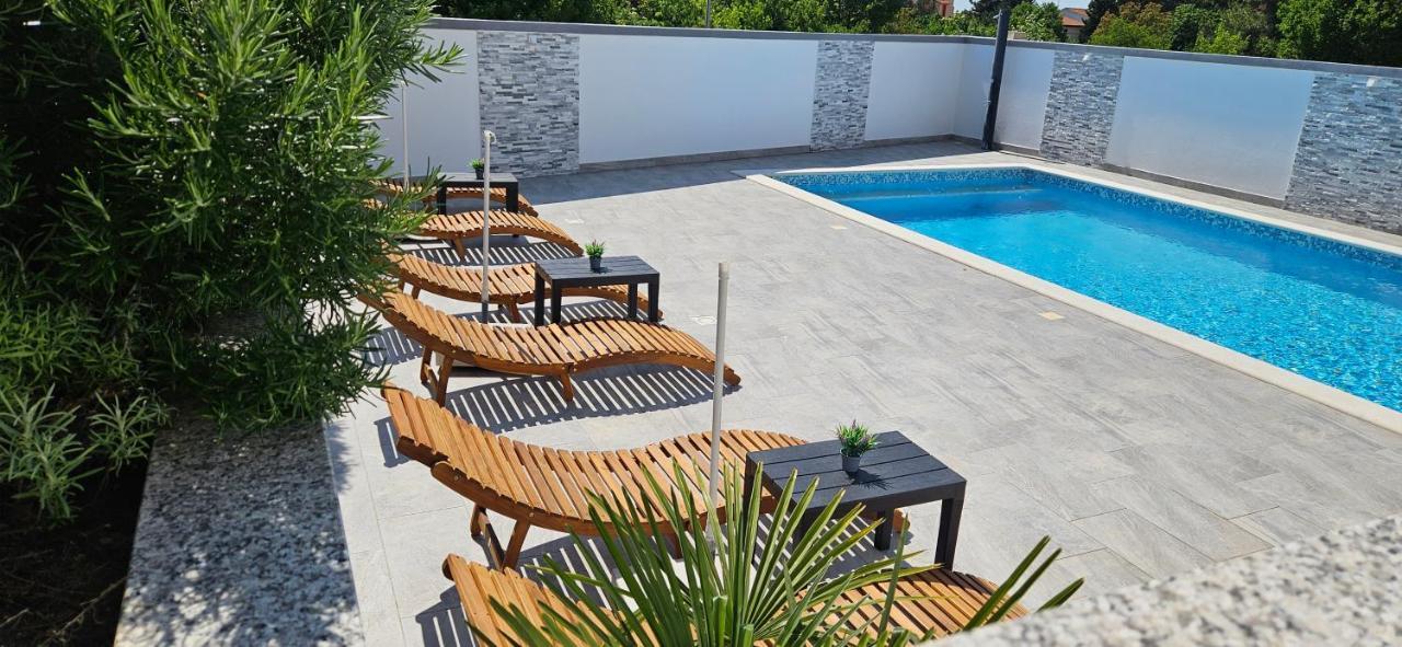 Villa Silver Starigrad Paklenica Exterior photo